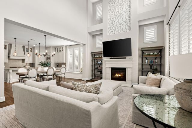 71 W Sawyer Ridge Drive, The Woodlands, TX 77389