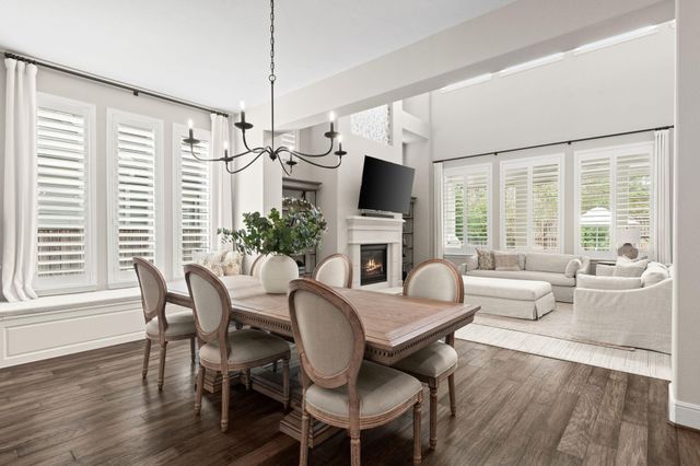 71 W Sawyer Ridge Drive, The Woodlands, TX 77389