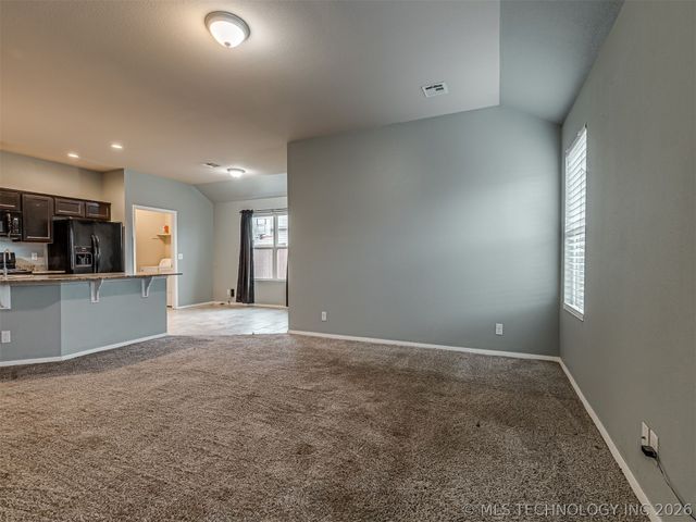 10013 E 107th Street North, Owasso, OK 74055