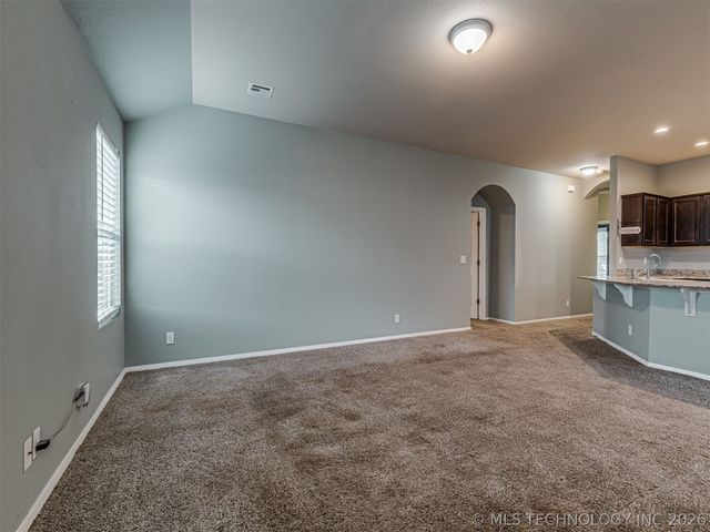 10013 E 107th Street North, Owasso, OK 74055