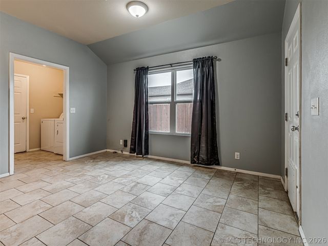 10013 E 107th Street North, Owasso, OK 74055