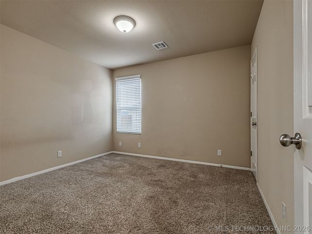 10013 E 107th Street North, Owasso, OK 74055