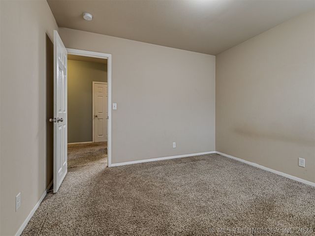 10013 E 107th Street North, Owasso, OK 74055