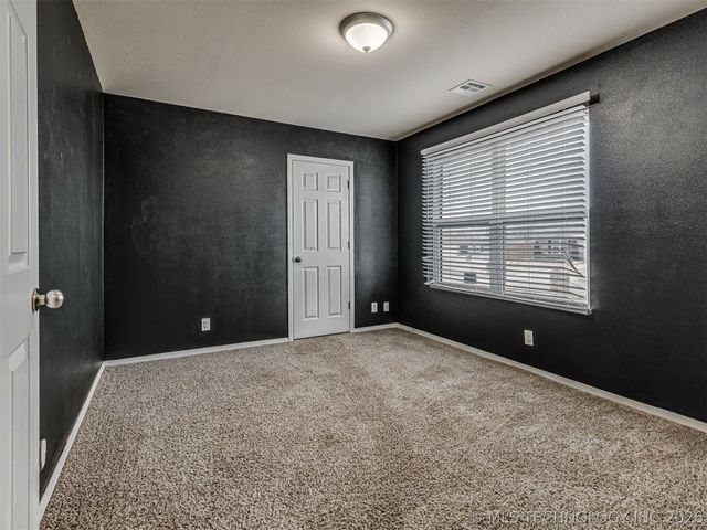 10013 E 107th Street North, Owasso, OK 74055