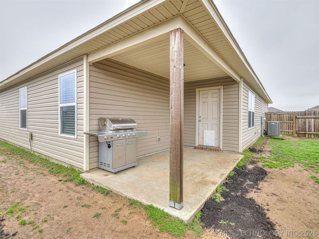 10013 E 107th Street North, Owasso, OK 74055