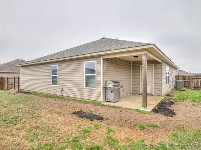 10013 E 107th Street North, Owasso, OK 74055