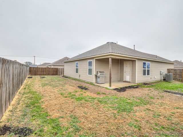 10013 E 107th Street North, Owasso, OK 74055