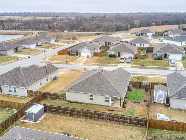 10013 E 107th Street North, Owasso, OK 74055