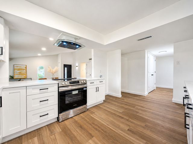 3406 Country Club Drive, Grand Prairie, TX 75052