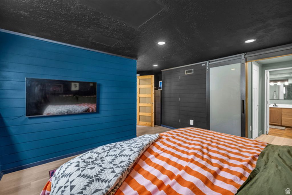 Image 13 of property listing at 4265 S TAMMY LN, Daniel, UT 84032