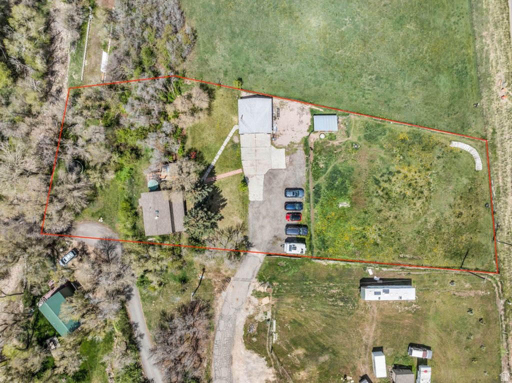 Image 46 of property listing at 4265 S TAMMY LN, Daniel, UT 84032