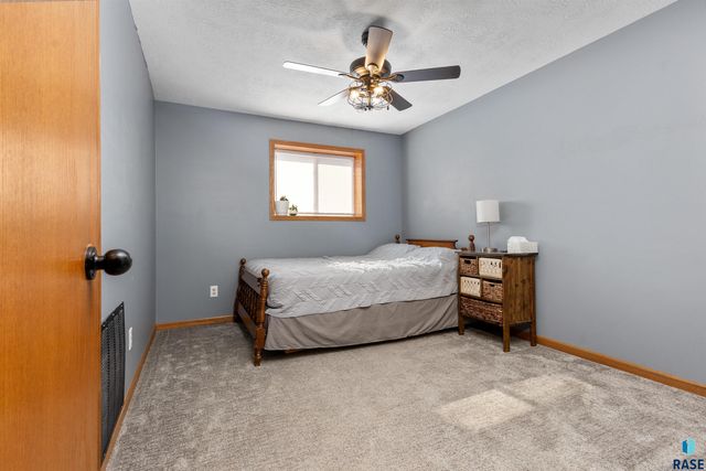 602 Eagle Ave Avenue, Harrisburg, SD 57032
