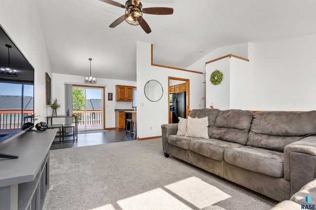 602 Eagle Ave Avenue, Harrisburg, SD 57032
