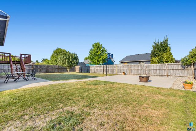 602 Eagle Ave Avenue, Harrisburg, SD 57032