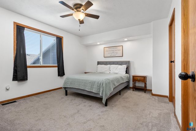 602 Eagle Ave Avenue, Harrisburg, SD 57032