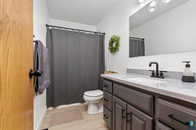 602 Eagle Ave Avenue, Harrisburg, SD 57032