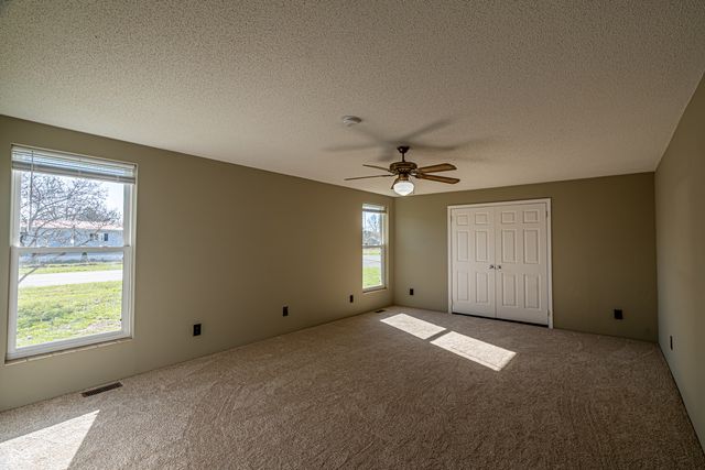 219 Frost Way, Cloverdale, IN 46120