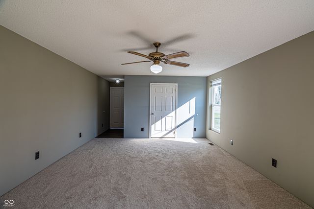 219 Frost Way, Cloverdale, IN 46120