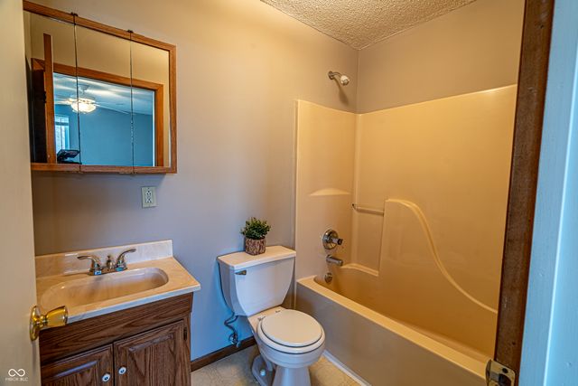 219 Frost Way, Cloverdale, IN 46120
