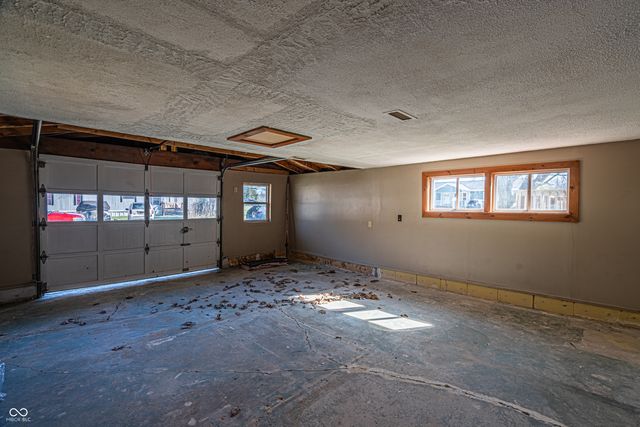 219 Frost Way, Cloverdale, IN 46120