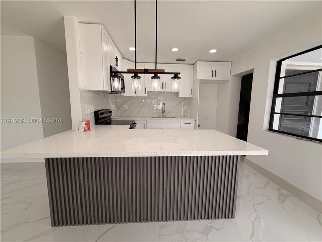 7600 Venetian Street, Miramar, FL 33023