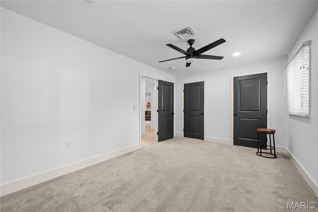 1221 Warson Pines Drive, St Louis, MO 63132