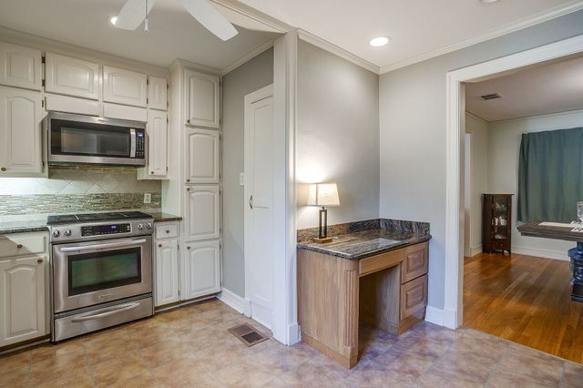 2027 Glenco Terrace, Fort Worth, TX 76110