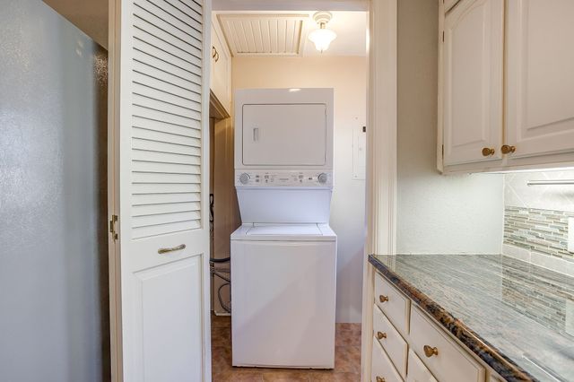 2027 Glenco Terrace, Fort Worth, TX 76110