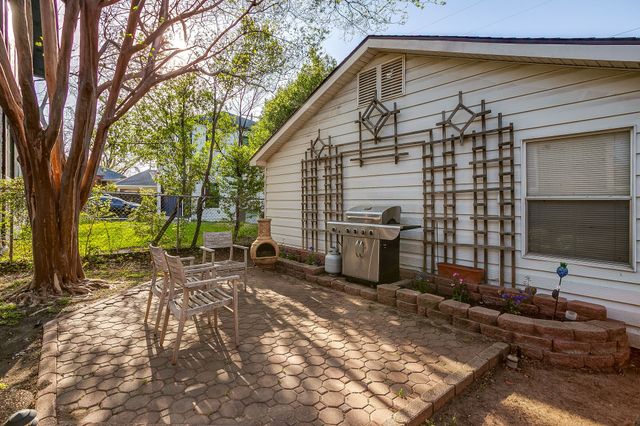 2027 Glenco Terrace, Fort Worth, TX 76110