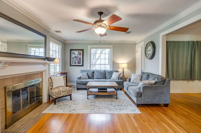 2027 Glenco Terrace, Fort Worth, TX 76110