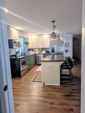 328 E MAIN STREET, Hilbert, WI 54129