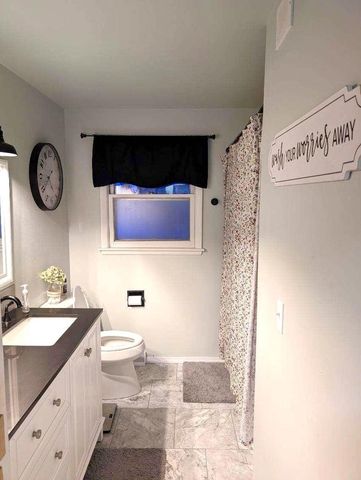 328 E MAIN STREET, Hilbert, WI 54129