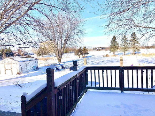 328 E MAIN STREET, Hilbert, WI 54129