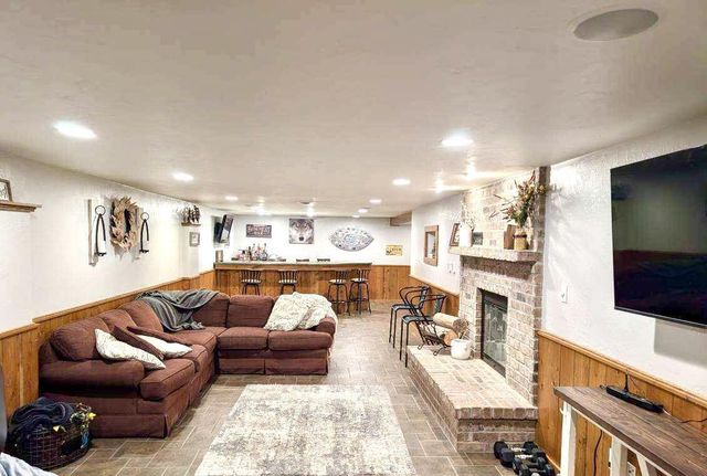 328 E MAIN STREET, Hilbert, WI 54129