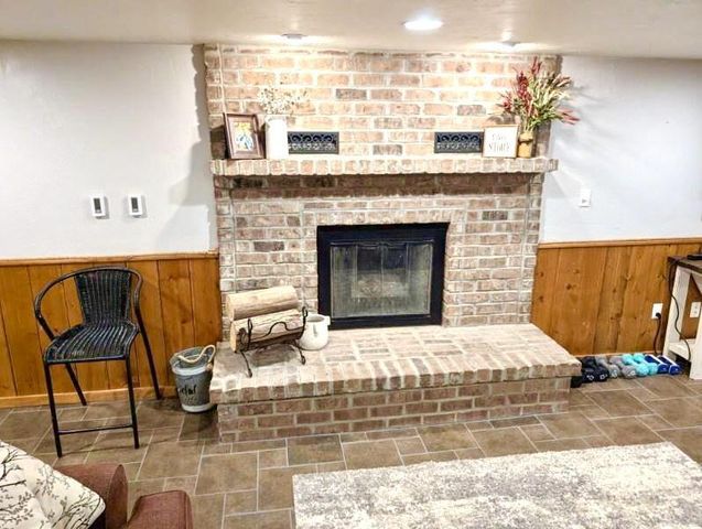 328 E MAIN STREET, Hilbert, WI 54129