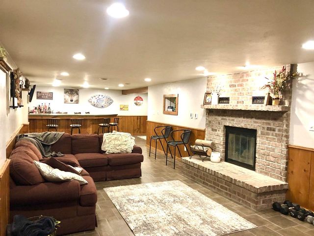 328 E MAIN STREET, Hilbert, WI 54129