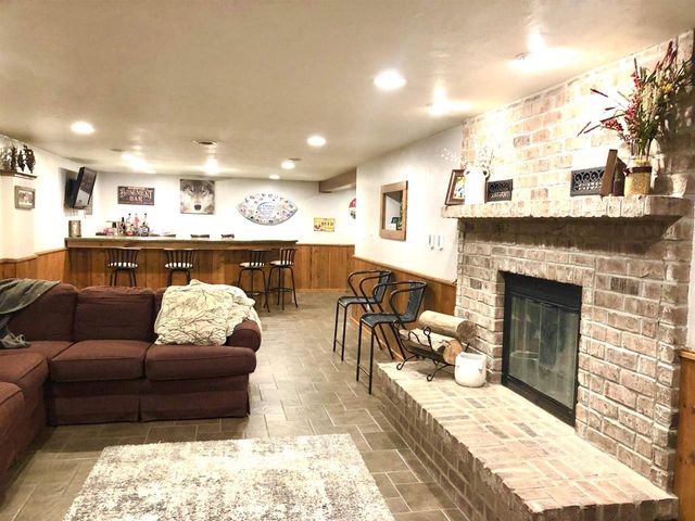 328 E MAIN STREET, Hilbert, WI 54129