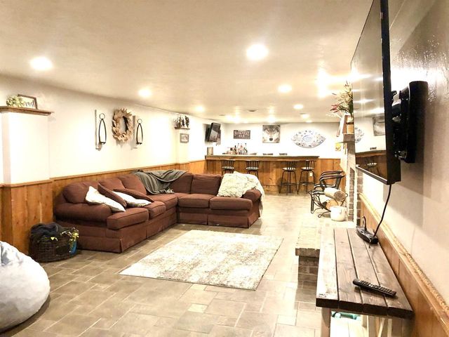 328 E MAIN STREET, Hilbert, WI 54129