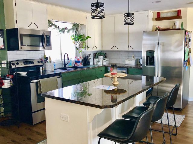 328 E MAIN STREET, Hilbert, WI 54129