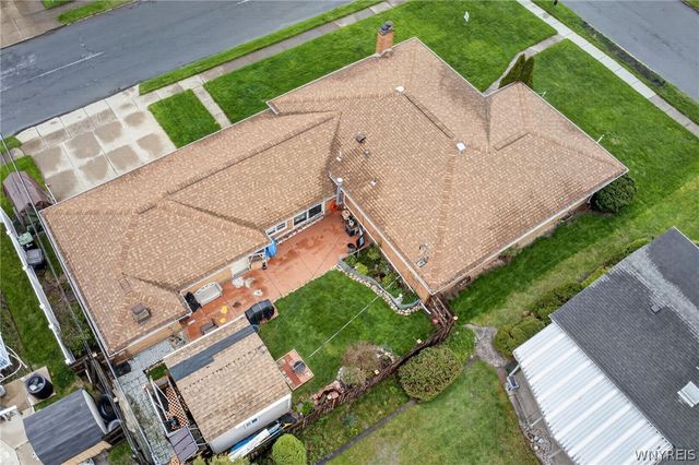 205 Glencove Rd, Tonawanda, NY 14223