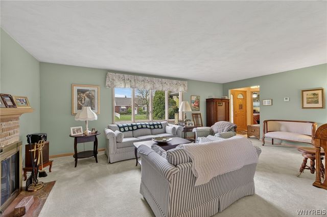 205 Glencove Rd, Tonawanda, NY 14223
