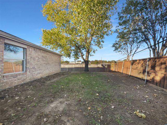 1600 Desperado Road, Fort Worth, TX 76131