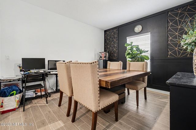 1712 LACHLAN Circle, Jacksonville, FL 32218