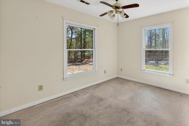 719 LAKE CAROLINE DR, Ruther Glen, VA 22546