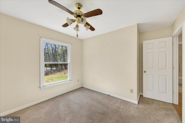 719 LAKE CAROLINE DR, Ruther Glen, VA 22546