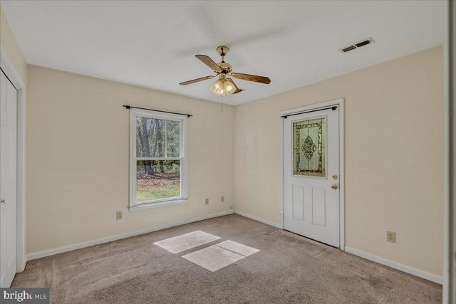 719 LAKE CAROLINE DR, Ruther Glen, VA 22546