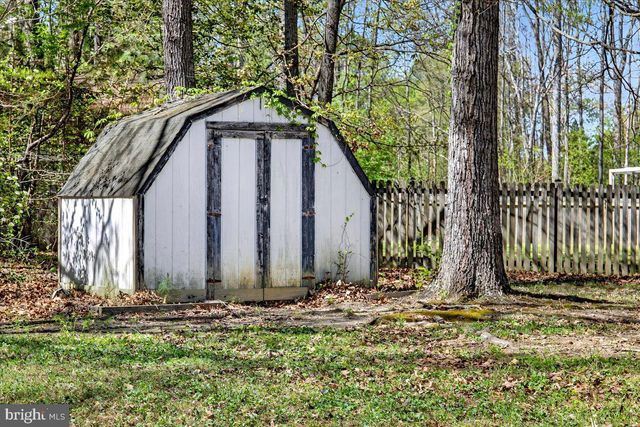 719 LAKE CAROLINE DR, Ruther Glen, VA 22546