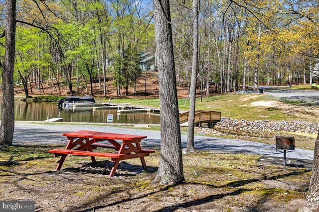 719 LAKE CAROLINE DR, Ruther Glen, VA 22546