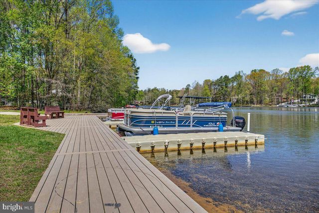 719 LAKE CAROLINE DR, Ruther Glen, VA 22546