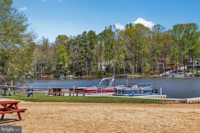 719 LAKE CAROLINE DR, Ruther Glen, VA 22546